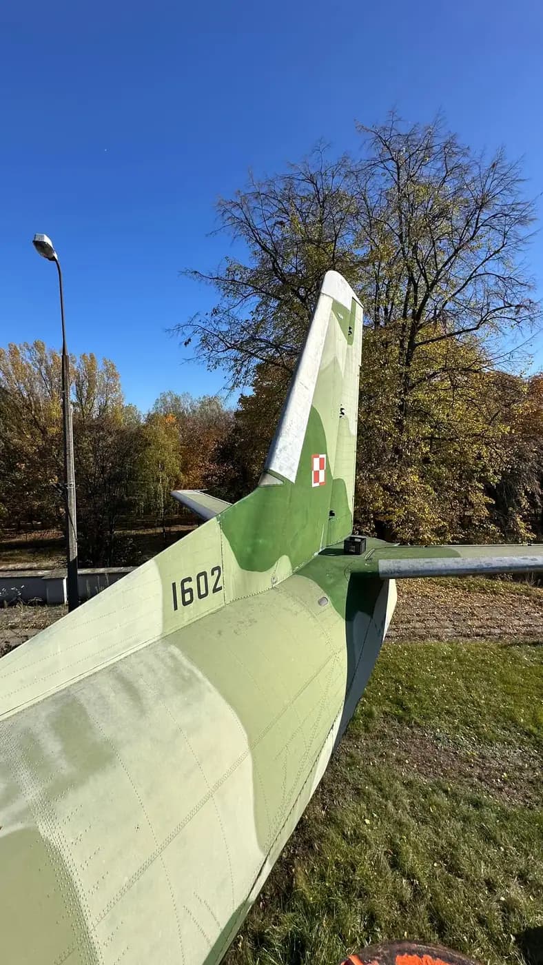 Trasferimento di un aereo museo AN-26 da 15 tonnellate attraverso Varsavia — 11